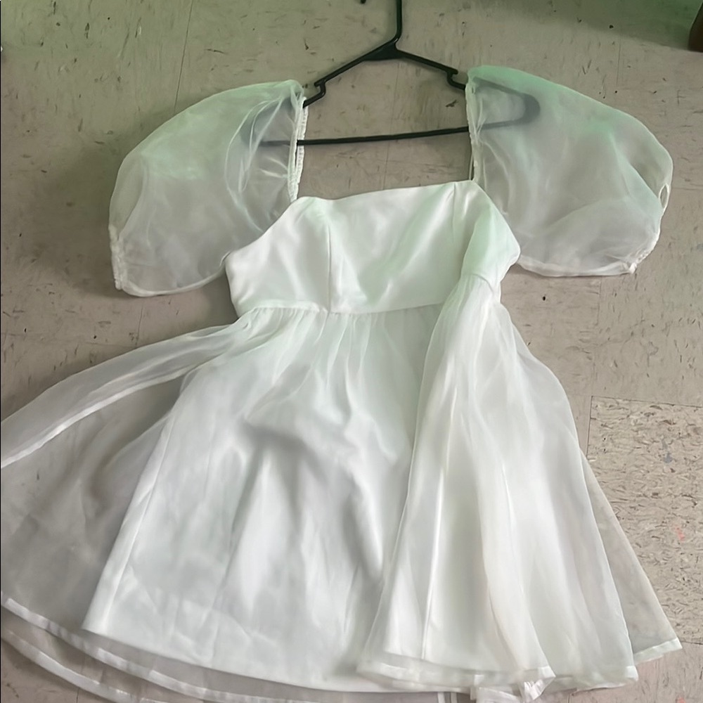 TCEC White Mini Dress with Puff Sleeves